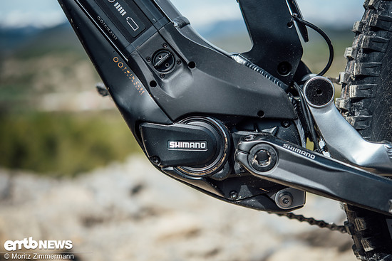Herzstück dieses E-Mountainbikes bildet der kompakte Shimano Steps E8000-Motor