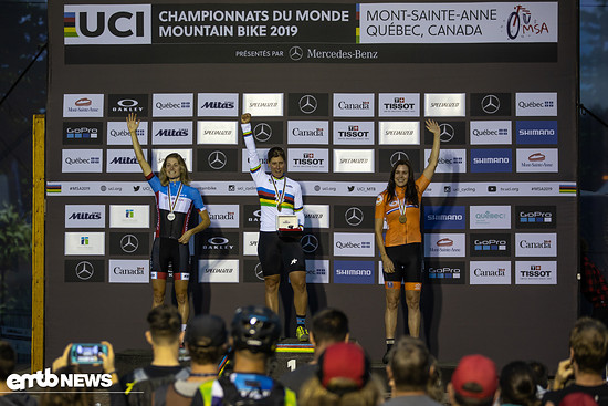 Das Podium der Damen bei den 1. UCI E-Mountainbike Weltmeisterschaften in Mount-Sainte-Anne / Kanada – wir gratulieren!
