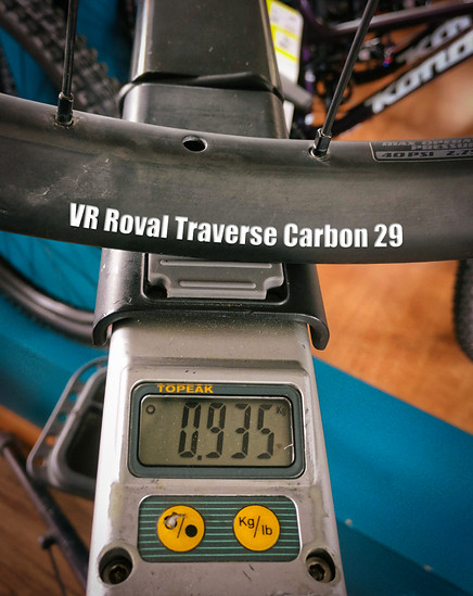 VR Roval Traverse Carbon 29