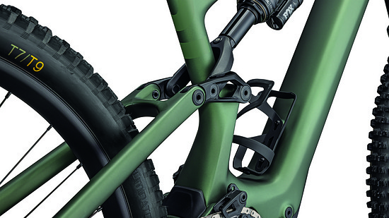 96825-52 LEVO-SL-COMP-CARBON-UL-CYPRMET-CYPR-DKMOS D6-LINK