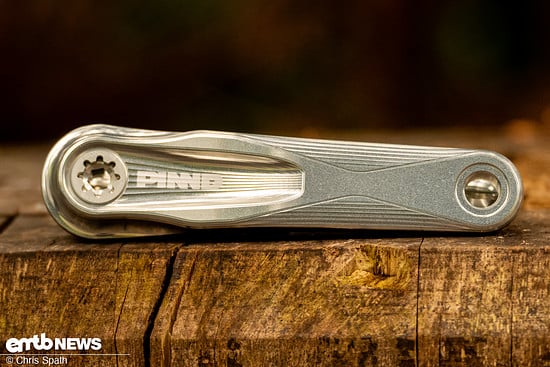 Auch einige unbekannte Hersteller drängen in den Markt – so beispielsweise PINND aus UK, die extra kurze Kurbeln für (E)-MTBs bauen.