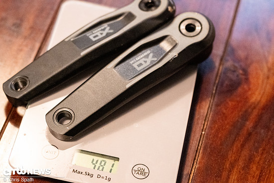 … die geschmiedeten Serienkurbeln mit 160 mm wiegen aber auch nicht entschieden viel mehr.