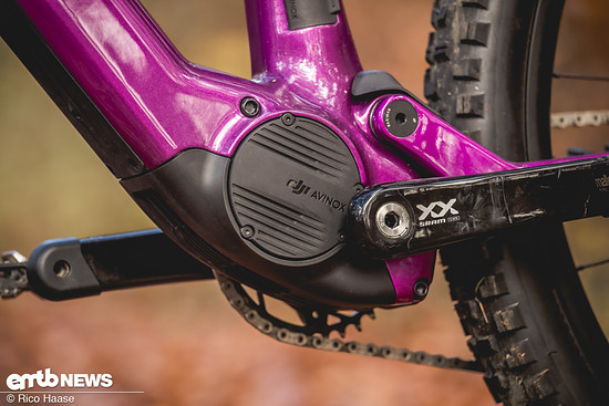 Der DJI Avinox-Motor liefert ein Drehmoment von 120 Nm und eine Peakpower von 1000 Watt.