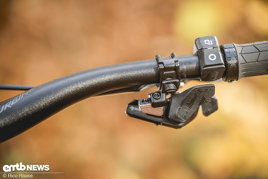 Zudem können die Unterstützungsstufen per Bluetooth-Remote bequem vom Lenker aus gesteuert werden.