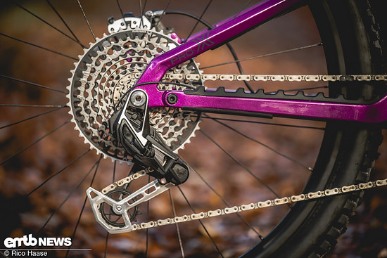 Geschaltet wird mit einer SRAM XX Transmission-Gruppe.