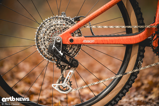 Der schicke Lack wird am Megamo nur durch dünne Gummipolster geschützt.