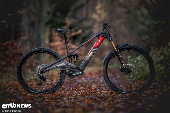 Die Ultra-Variante des Rotwild R.X 900 hat so ziemlich alles verbaut, worauf die Kundschaft Wert legt.