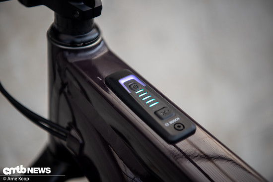 Ein Display gibt es nicht. Dafür den Bosch System Controller.