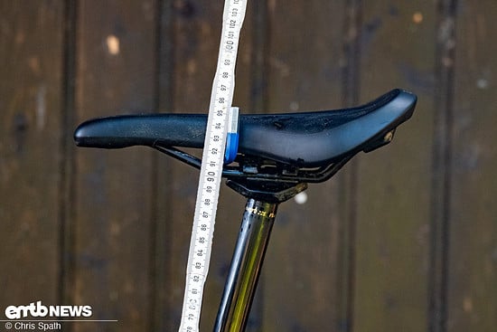 Die kompakte Pinnd-Kurbel auf der Nicht-Antriebsseite sorgt effektiv natürlich für eine geringere relative Sattelhöhe.