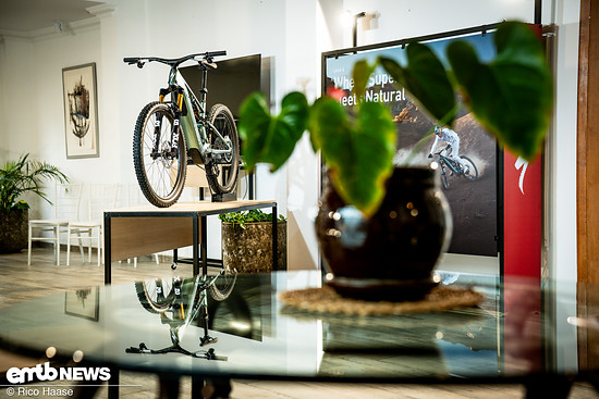 Die Bühne für die Präsentation des neuen Levo 4 R ist bereitet.