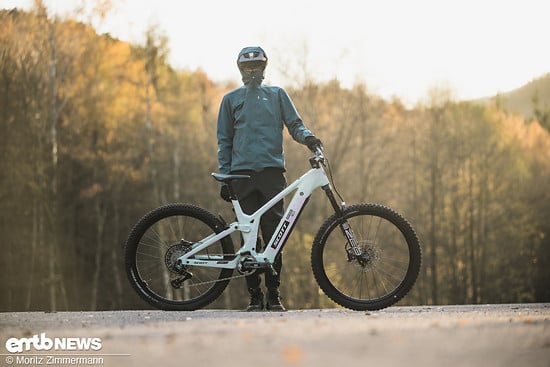 Mit dem Scott Patron ST 900 hat der Hersteller kein zugeknöpftes, elitäres E-MTB im Portfolio. Ganz im Gegenteil!