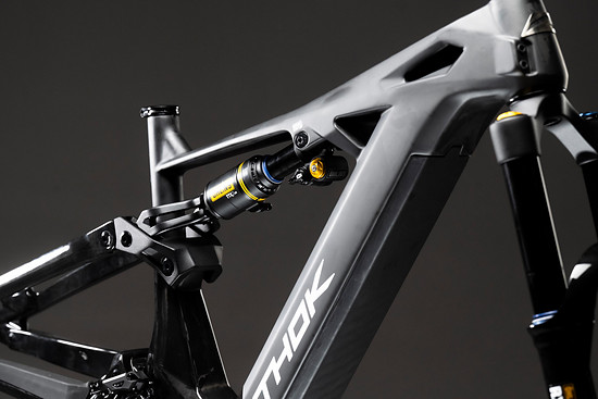 THOK TP4 Dream Kit Black (1)