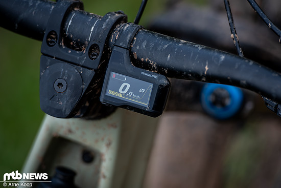 Akku leer? Der Shimano EP801 am Torque:ON wird durch einen neuen 800-Wh-Akku gespeist – der recht einfach entnehmbar ist und in 2 Minuten durch einen geladenen Akku ersetzt werden kann.