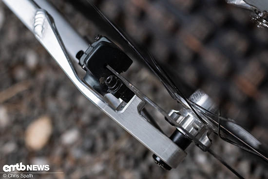 Restriktionen gibt Made in Germany natürlich auch: Bei Crossworx verschweißt man lediglich Alu-Frästeile und Alu-Rohre zu einem kompletten Rahmen.