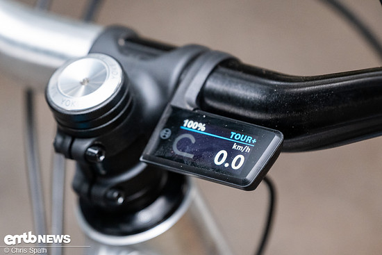 Das Purion 400 Display hinter dem Lenker ist optional zubuchbar und bietet einen guten Überblick über die wichtigsten Informationen.