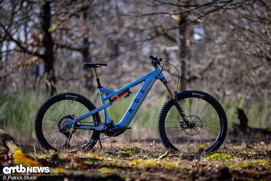 DH-Federweg, Radstand und Lenkwinkel: Das Nox Amplifier zeigt schon beim Blick aufs Datenblatt, dass es maximal auf die Abfahrt Maßgeschneidert ist.