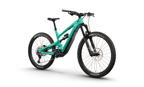 YT Decoy MX Core 2 CF  | UVP: 4.999 €  | Motor: Shimano EP801 | Akkukapazität: 800 Wh | Federweg v/h: 170/170 mm | Gewicht: 24,7 kg