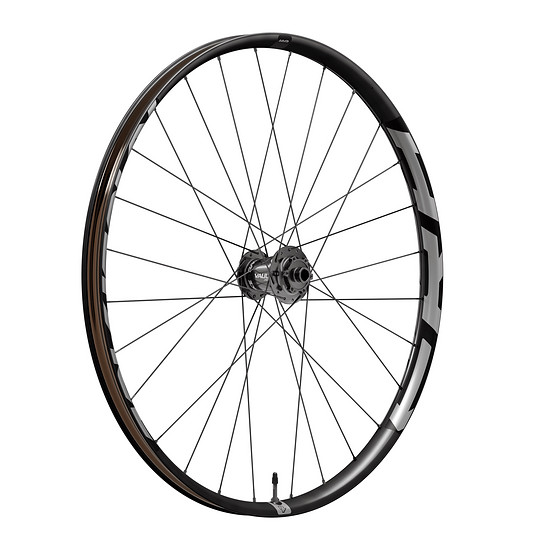era-emtb-wheel-front-black-rotation-2-pdp-3x