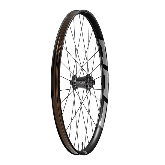 Das Gewicht des abfahrtsorientierten Laufradsatz liegt laut Hersteller bei 1.929 g.