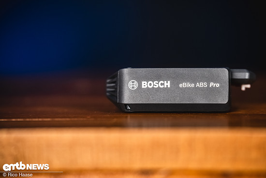 Bosch ABS Pro – die Kontrolleinheit des Anti-Blockier-Systems kommt nicht grundlos von Bosch.