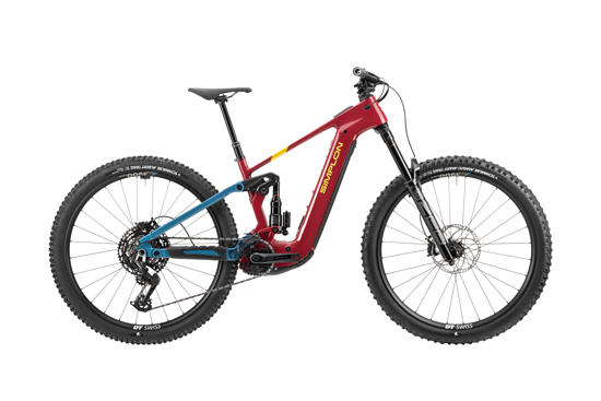 Optisch und auch technisch ähnlich, aber erschwinglicher dank Alu-Rahmen: Das neue Simplon Rapcon AL:e ist ab 5.614 € in vorkonfigurierter Variante erhältlich.