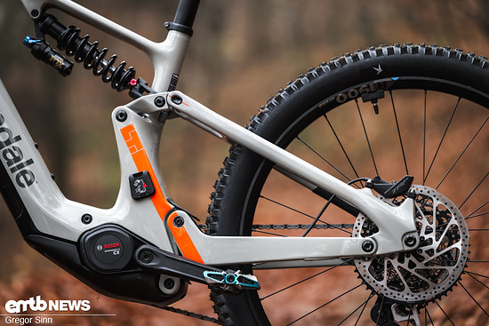 Am Moterra setzt Cannondale wie gewohnt auf einen Viergelenker-Hinterbau