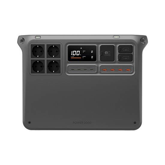 Drohnenhersteller DJI hat nur maximal 2048 Wh im Programm – die Power 2000 ist jedoch auch nicht zielgerichtet fürs Avinox-System entwickelt, sondern universell für die verschiedenen Produktgruppen des Drohnen und Kameraherstellers einsetzbar.