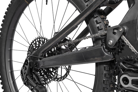 Kettenstrebenlängen von 434 mm bis 478 mm sorgen für eines der zentralen Features: Eine konsistente Radlastverteilung in allen Rahmengrößen.