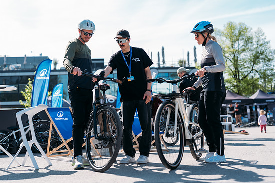 Testen und Fachsimpeln steht im Fokus – über 1.000 Testbikes von eMTB bis Urban stehen dabei für die Besucher bereit.