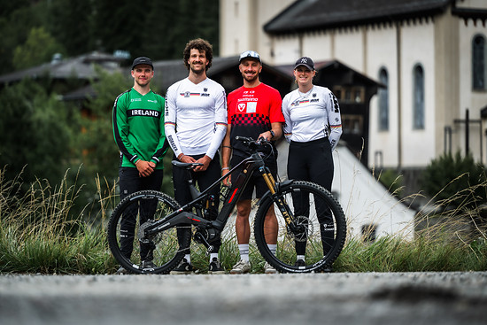 Trotz angespannter Lage rund um die Zulassung blieb die Stimmung im Team positiv – Foto: Gregor Sinn