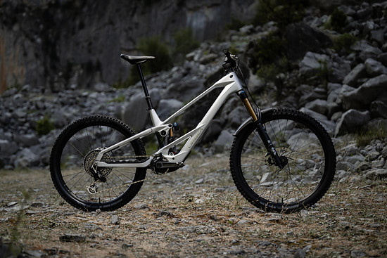 Schönheit liegt bekanntermaßen im Auge des Betrachters – zumindest in meinen Augen ist das neue Orbea Wild LT optisch auf jeden Fall gelungen!