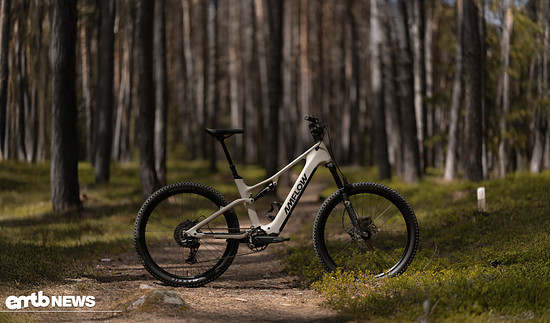 Amflow TL Carbon – ein SUV-E-Bike, dass als Trailbike oder vollausgestattetes Trekking/Tourenbike genutzt werden kann.